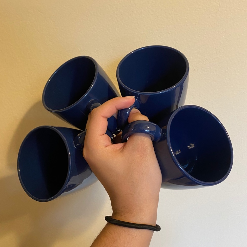 4 ceramic coffee mugs - elegant